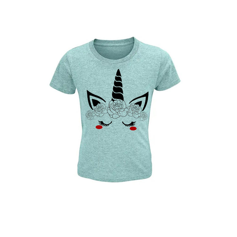 Kid licorne aux roses